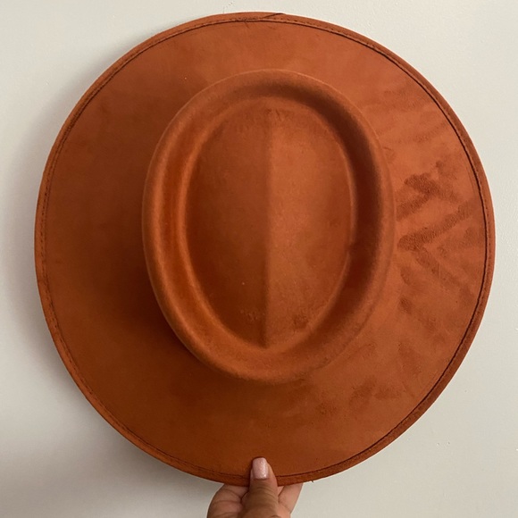 Melissa Cordobés Suede Wid Brim Hat main image 6